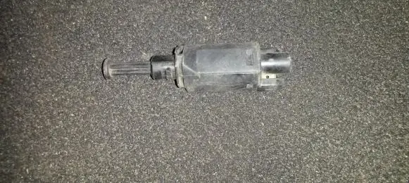 Volkswagen PASSAT B3 Brake pedal sensor switch 191945515 Nenustatyta