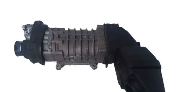 Volkswagen PASSAT B7 Supercharger 03C145601E