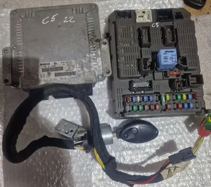 Peugeot 807 Engine ECU kit and lock set 0281011522 9655816780 9640938180