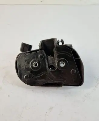 Volkswagen Caddy Sliding door lock 2K0843603