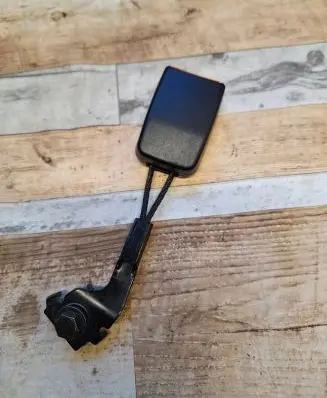 Suzuki Wagon R+ Front seatbelt buckle 8491084E00
