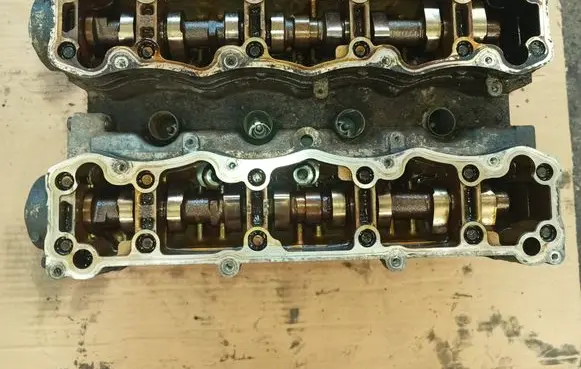 Citroen C4 I Engine head 9656769580