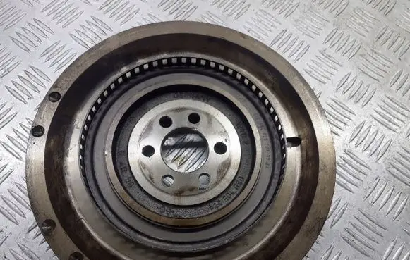 Seat Ibiza III (6L) Flywheel 03D105271