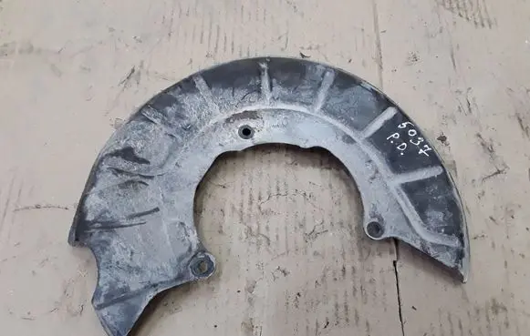 Volkswagen PASSAT B6 Front brake disc dust cover plate NOCODE