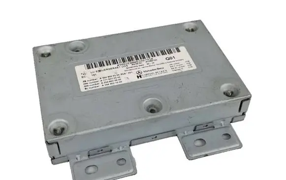 Head unit multimedia control