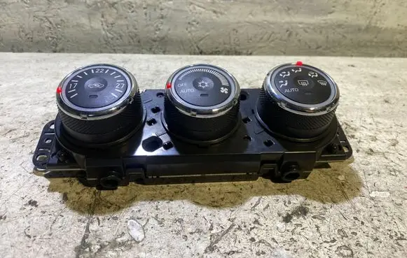 Mitsubishi Outlander Climate control unit 7820A115XC 0110A 3863144