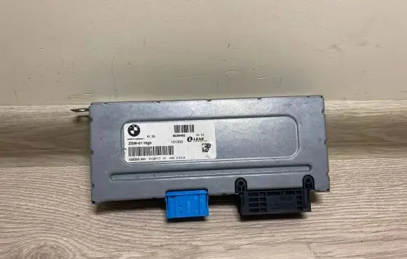 BMW 5 F10 F11 Gateway control module 9236462 61359236462 5B5DFC8