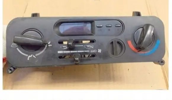 Mitsubishi Lancer Climate control unit