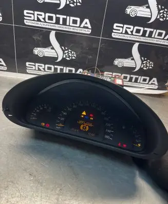 Mercedes-Benz C W203 Speedometer (instrument cluster) A2035401347