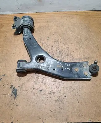 Volvo V50 Front lower control arm/wishbone 