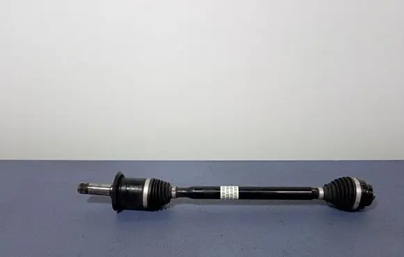 BMW 1 F40 Rear driveshaft 8679838