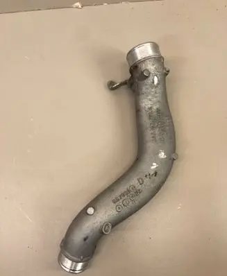 Audi TT TTS RS Mk3 8S Intercooler hose/pipe 0S0145728A 225930VAS