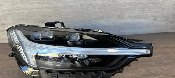 Volvo XC60 Headlight/headlamp 32342517