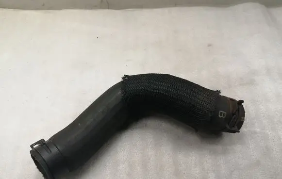Toyota Avensis T270 Engine coolant pipe/hose 165720R050