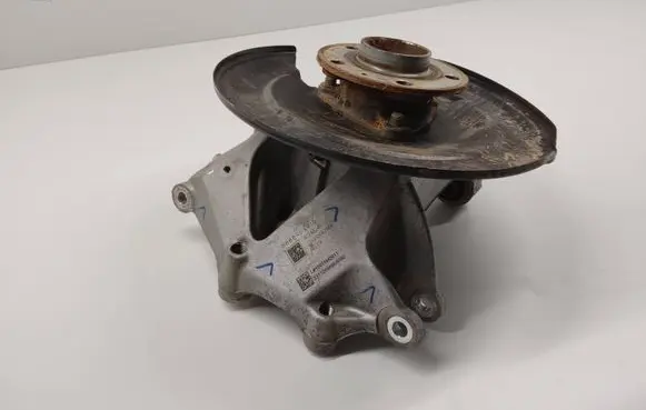 Volvo XC40 Rear wheel hub spindle/knuckle 32246249