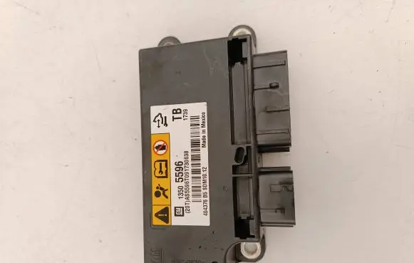 Opel Insignia A Airbag control unit/module 13505596