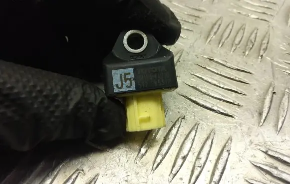 Toyota C-HR I Airbag deployment crash/impact sensor 89173-F4010