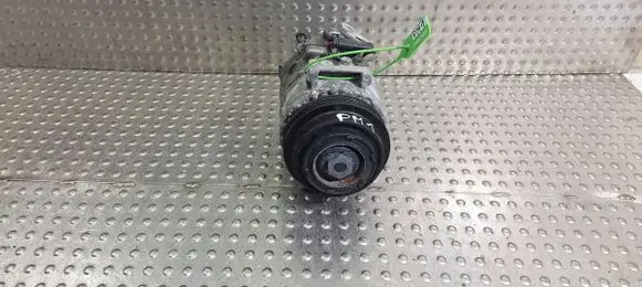 Mercedes-Benz C AMG W205 Air conditioning (A/C) compressor (pump) A0008304702 447150-7102