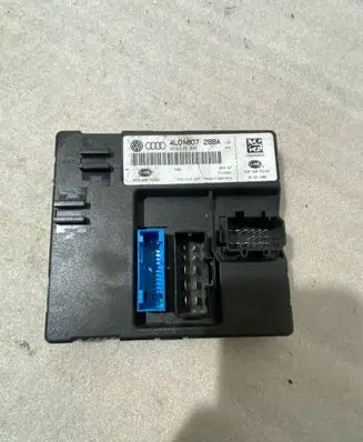 Audi Q7 4L Comfort/convenience module 4L0907289A 4L0910289D