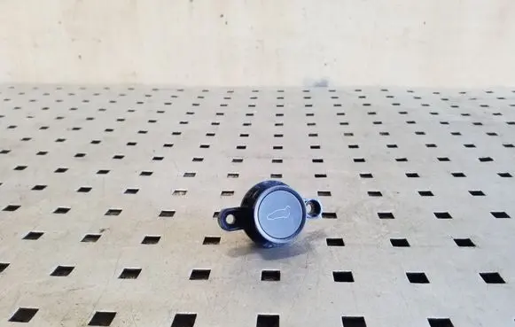 Tesla Model 3 Tailgate opening switch 150190700B