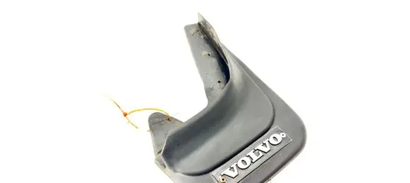 Volvo 760 Rear mudguard