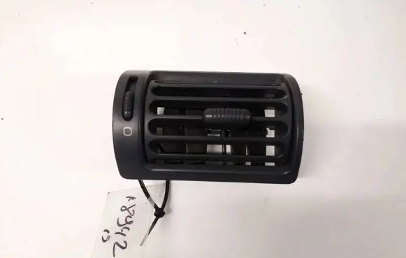 Peugeot 806 Dash center air vent grill 1461979077