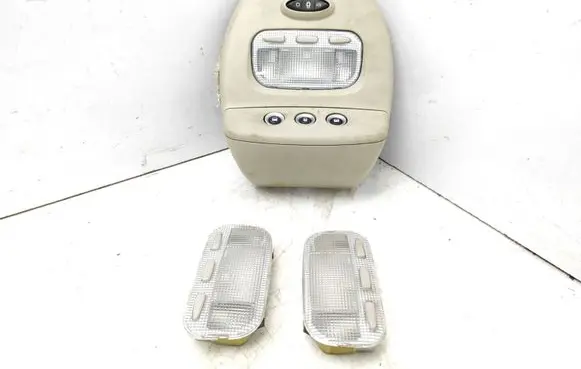 Peugeot 807 Front seat light 241747 V08S1207