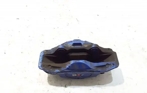 BMW 1 F40 Front brake caliper 6888630