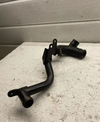Audi A4 S4 B6 8E 8H Engine coolant pipe/hose 06B103221H