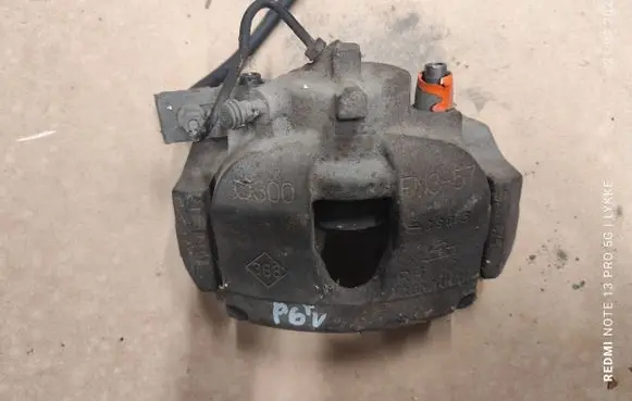 Renault Laguna II Front brake caliper 368 575