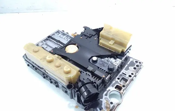 Mercedes-Benz Vito Viano W639 Transmission gearbox valve body 1402700861 R2112770101