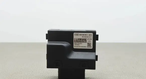 Audi A5 Fuel injection pump control unit/module 8W0906093C
