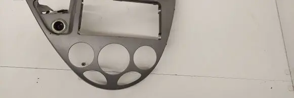 Ford Focus Climate control/heater control trim 98ABA046A04