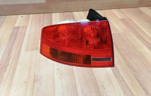 Audi A4 S4 B7 8E 8H Rear/tail lights 8E5945095