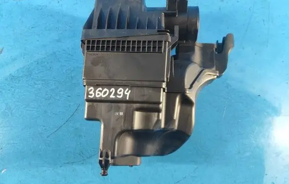 Nissan X-Trail T33 Air filter box 165006RA1A