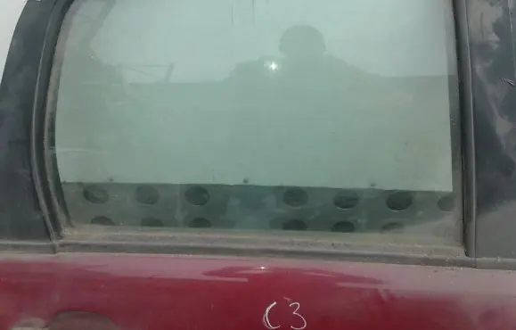 Citroen C3 Rear door window glass
