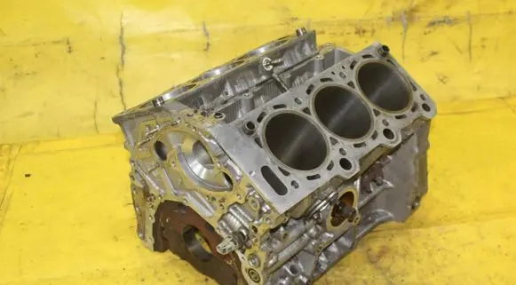 Lexus RX 330 - 350 - 400H Engine block 