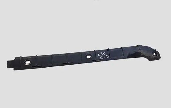 Skoda Octavia Mk2 (1Z) Rear bumper mounting bracket 1Z5807864