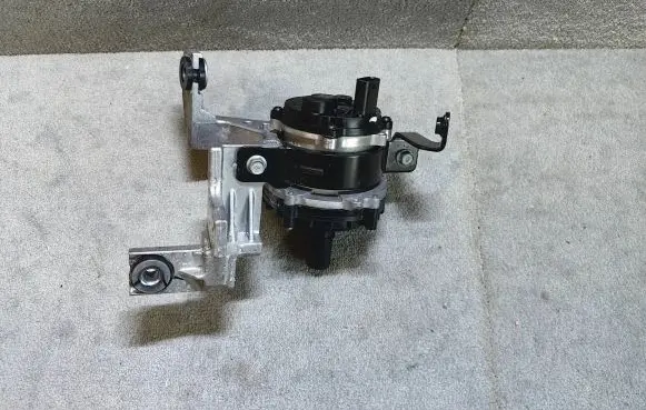 Hyundai Ioniq 5 Electric auxiliary coolant/water pump 375W5GI000 183S601096