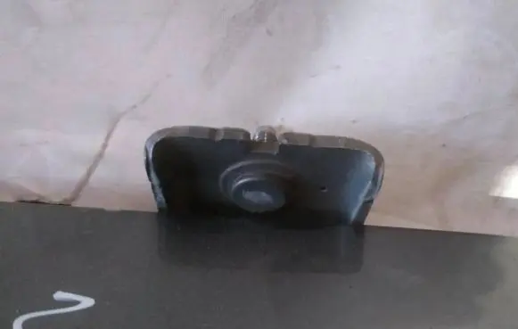 Peugeot 207 Tailgate/trunk/boot hinge