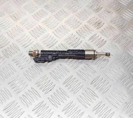 BMW 3 F30 F35 F31 Fuel injector 0261500109 7597870