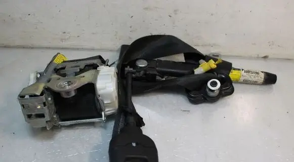Alfa Romeo Giulietta Front seatbelt