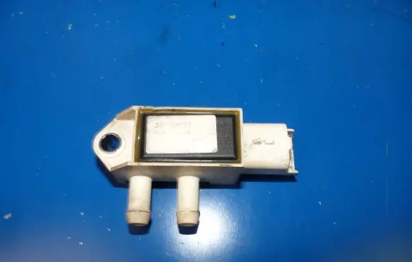 Mercedes-Benz C W205 Air conditioning (A/C) pressure sensor 3DPS0007
