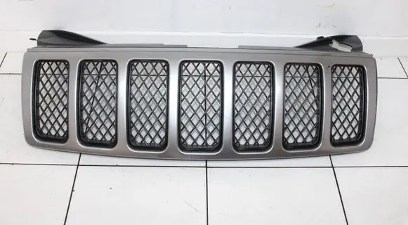 Jeep Grand Cherokee (WK) Front grill 55157414AA