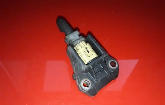 Lexus RX 300 Airbag deployment crash/impact sensor 11856
