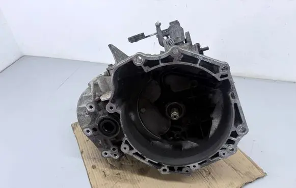 Opel Zafira C Manual 6 speed gearbox 55598851A