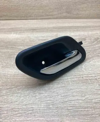 BMW 5 E39 Front door interior handle 8226050