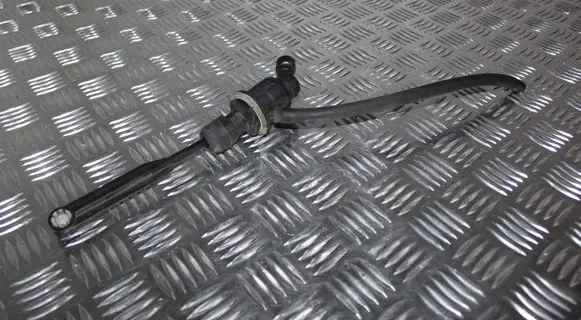 Renault Master III Clutch master cylinder 8200673232B