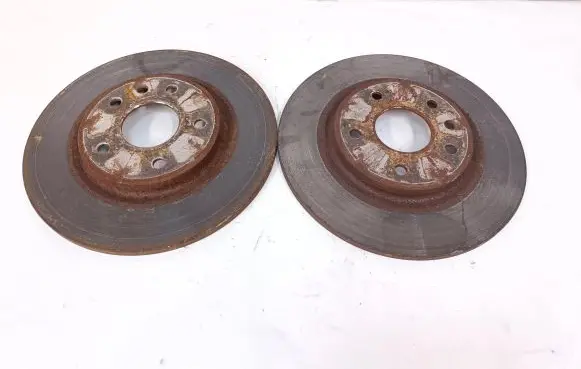 Chrysler Town & Country V Rear brake disc