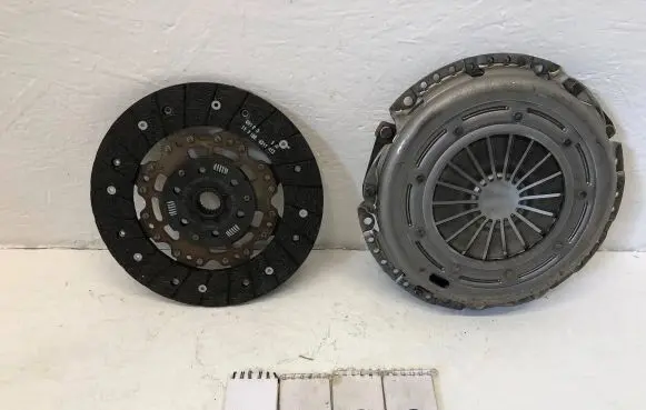 Volvo V50 Clutch set kit 31367790